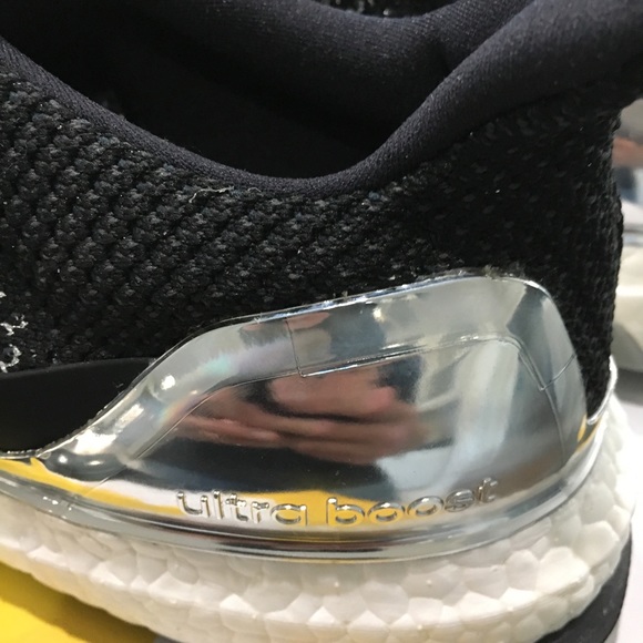 Adidas Ultra Boost Silver Medal 3.0 Size 13 - Picture 6 of 8